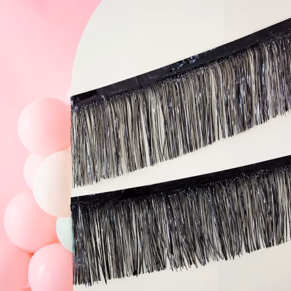 Парти завеса черна, ресни за декорация, 30x300 см – Изображение 2